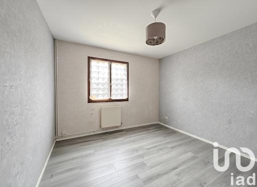 House for sale 6 rooms 135 m² Gallardon