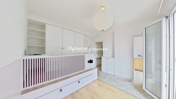 Studio de 22 m2 en étage élevé avec Balcon/Terrasse !