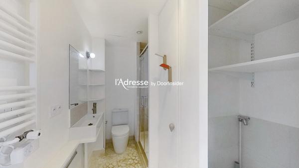 Studio de 22 m2 en étage élevé avec Balcon/Terrasse !