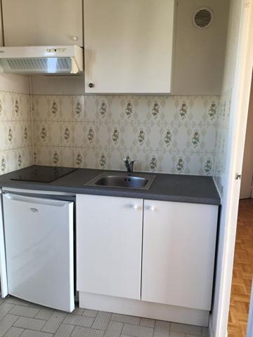 Saint-Maur Créteil - STUDIO 24.56 M² avec balcon et parking