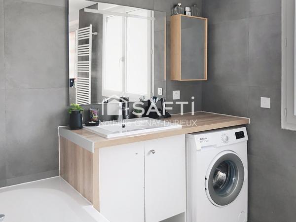 Idéal investisseur ou jeune couple : T3 traversant Est/Ouest - 64 m2 à TASSIN