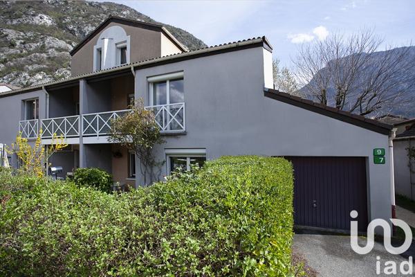 Apartment for sale 3 rooms 67 m² Saint-Égrève