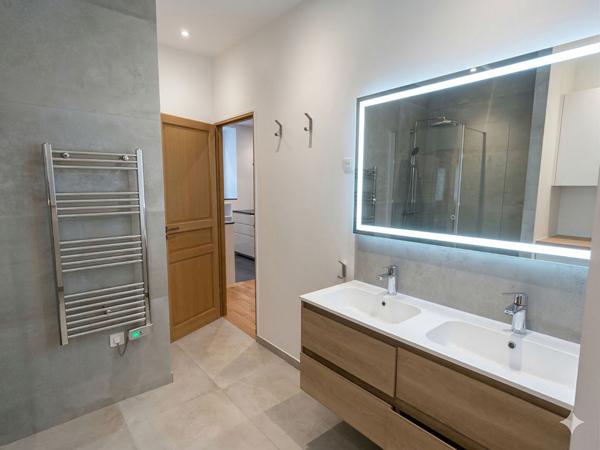 3 P - VILLIERS - CLEFS EN MAIN