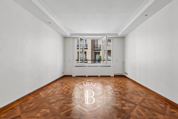 Paris 7ème, Appartement 2 Chambres -  62 m² à vendre