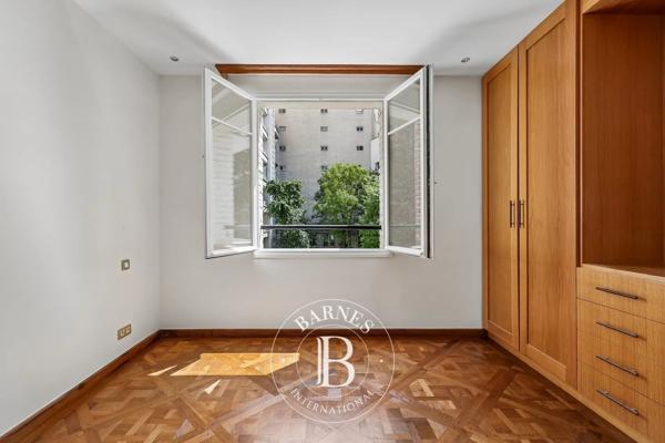 Paris 7ème, Appartement 2 Chambres -  62 m² à vendre