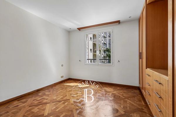 Paris 7ème, Appartement 2 Chambres -  62 m² à vendre