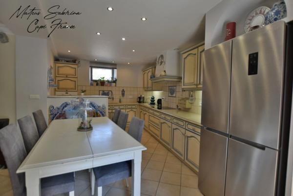 EXCLUSIVITÉ – Maison de village de 165.50m² au cœur de la commune Machilly