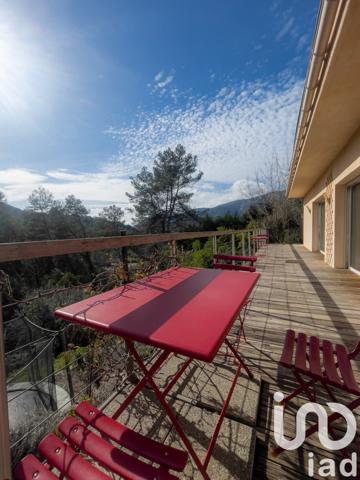 Maison 6 pièces de 169 m² à Contes (06390)