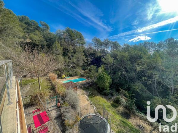 Maison 6 pièces de 169 m² à Contes (06390)