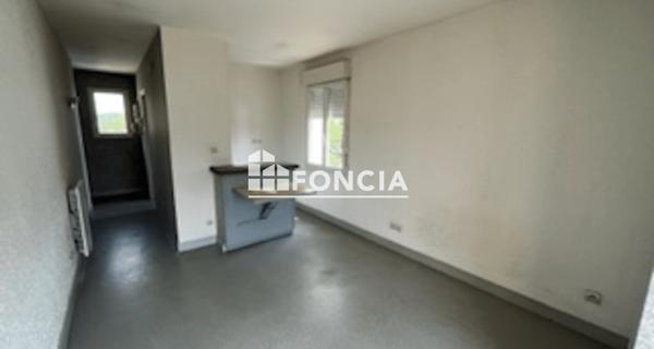 Location Studio 23.74 m² - Angoulême 16000