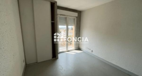 Location Studio 23.74 m² - Angoulême 16000