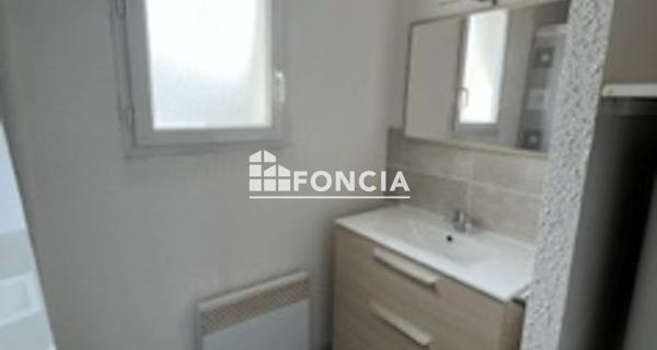 Location Studio 23.74 m² - Angoulême 16000