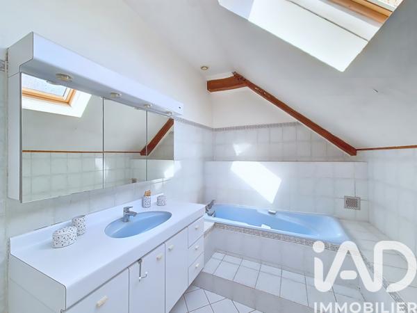 Maison à vendre 8 pièces 204 m² Vinneuf
