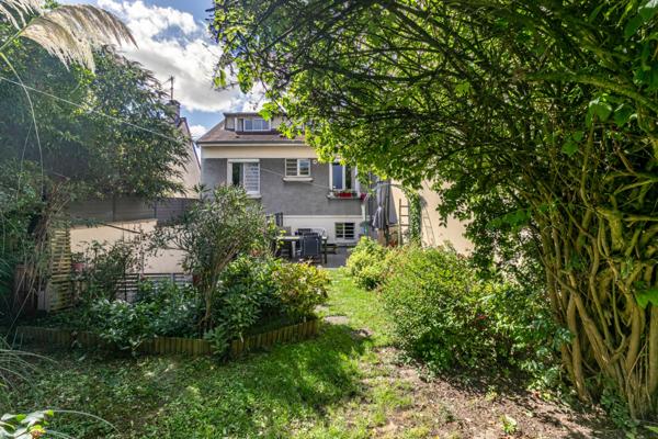CORMEILLES EN PARISIS - PROCHE CENTRE - MAISON 100 M² - TERRAIN 392 M² - 3 CHAMBRES - JARDIN - GARAGE - PARKING -