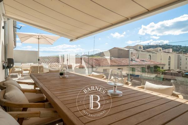 Sète, Appartement 4 Chambres -  275 m² à vendre