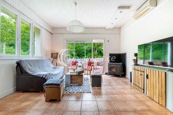 Maison
                                                                                                                                                                                                                                                                                                                        5 pièce(s)                                                                                                                                                                                                          3 chambre(s)                                                                                                                                                                                                          133  m²