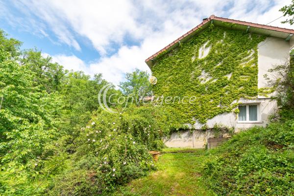 Maison
                                                                                                                                                                                                                                                                                                                        5 pièce(s)                                                                                                                                                                                                          3 chambre(s)                                                                                                                                                                                                          133  m²