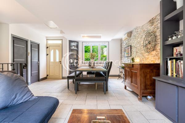 Maison
                                                                                                                                                                                                                                                                                                                        5 pièce(s)                                                                                                                                                                                                          3 chambre(s)                                                                                                                                                                                                          133  m²