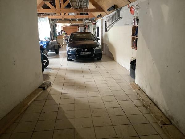 Maison à CLERMONT, 60600 - 7 pièces 242m²