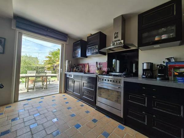 Vente                                                      Maison
                        
                     7 pièces                      157 m2                     à Plouharnel