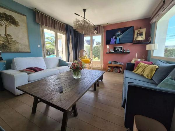 Vente                                                      Maison
                        
                     7 pièces                      157 m2                     à Plouharnel