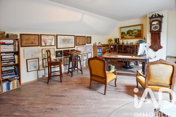 Maison à vendre 6 pièces 180 m² Crécy-la-Chapelle
