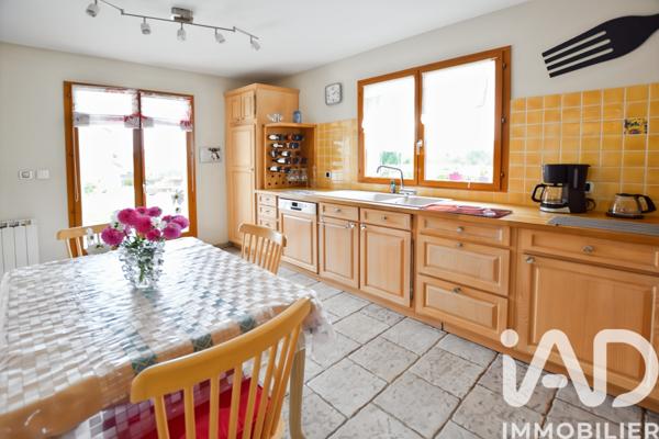 Maison à vendre 6 pièces 180 m² Crécy-la-Chapelle