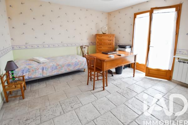 Maison à vendre 6 pièces 180 m² Crécy-la-Chapelle