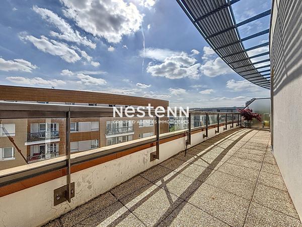 ISSY LES MOULINEAUX - FORT D'ISSY - Vente appartement 2 pièces de 47,90 m² avec un balcon de 16,70 m²