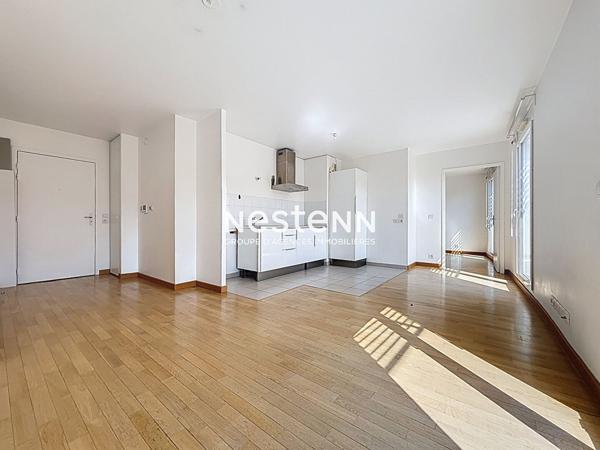 ISSY LES MOULINEAUX - FORT D'ISSY - Vente appartement 2 pièces de 47,90 m² avec un balcon de 16,70 m²