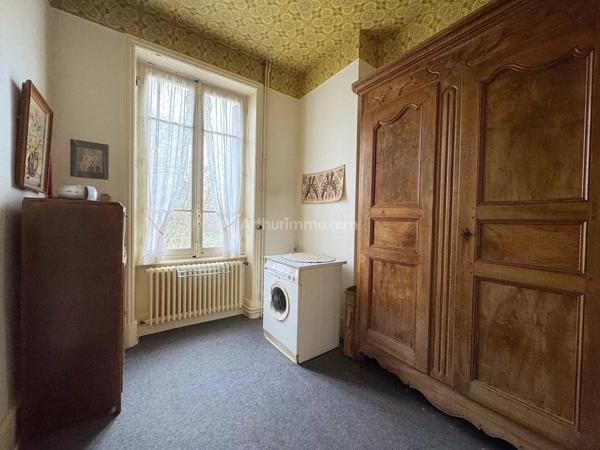 Vente Maison 8 pièces 261 m2 à Morestel