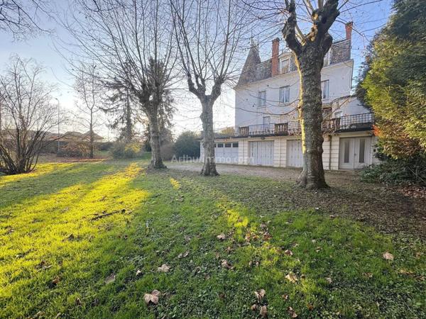 Vente Maison 8 pièces 261 m2 à Morestel