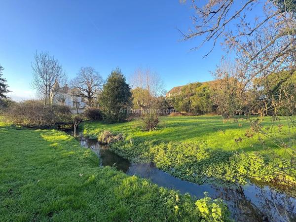 Vente Maison 8 pièces 261 m2 à Morestel