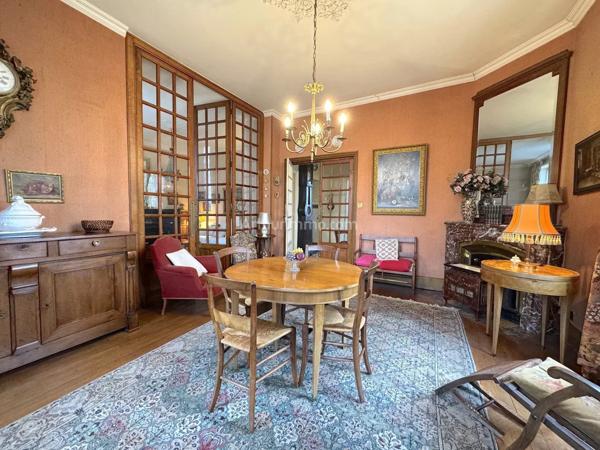 Vente Maison 8 pièces 261 m2 à Morestel