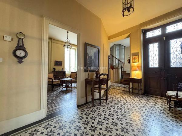 Vente Maison 8 pièces 261 m2 à Morestel