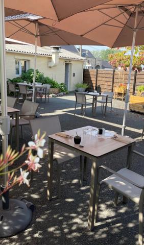 Magnifique fonds de commerce de restaurant semi-gastronomique avec Licence IV, secteur Valenciennois, à 15 km Orchies, 35 km de Lille