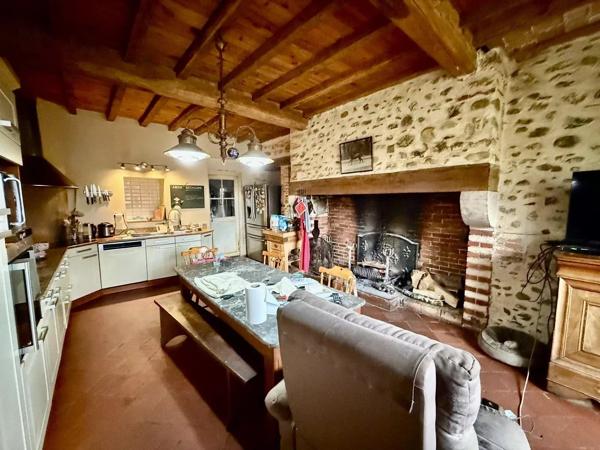 Propriété équestre située sur les coteaux de Jurançon avec 15 hectares de terrain