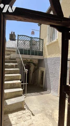 Maison Troglodytes