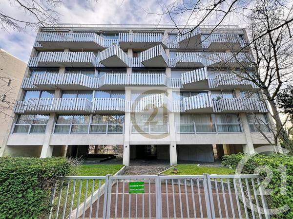 Appartement F2 à vendre  2 pièces - 42,63 m2 ST CLOUD - 92