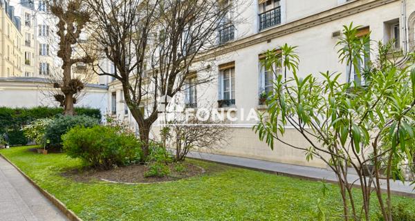 Location Appartement 2 pièces 48.75 m² - Paris 75012