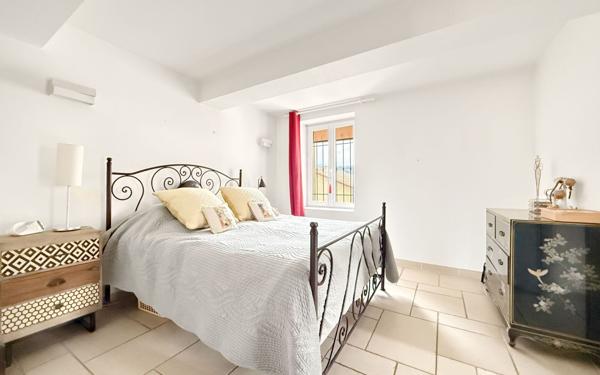 Maison à vendre    7 pièces • 260 m2 La Colle-sur-Loup