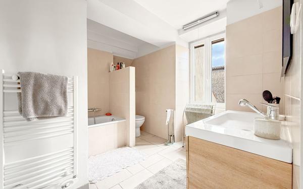Maison à vendre    7 pièces • 260 m2 La Colle-sur-Loup