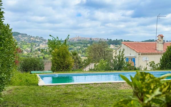 Maison à vendre    7 pièces • 260 m2 La Colle-sur-Loup