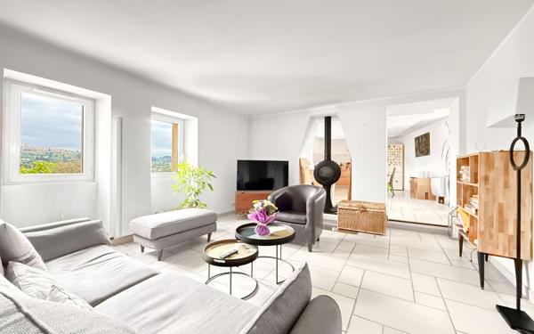 Maison à vendre    7 pièces • 260 m2 La Colle-sur-Loup