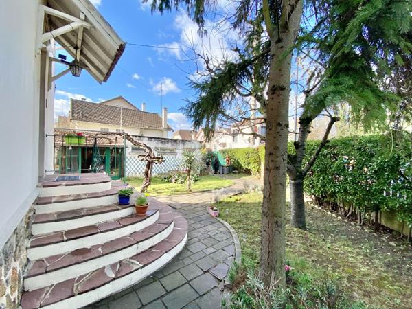 Maison de 124m2  habitables - Sartrouville -quartier Les Richebourgs