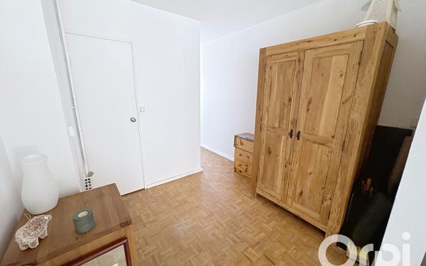 Appartement à vendre    2 pièces • 57,15 m2 Clamart