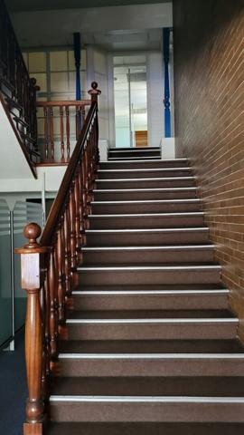Local Commercial
         6 pièces
        - 148 m² 133 000 € *
