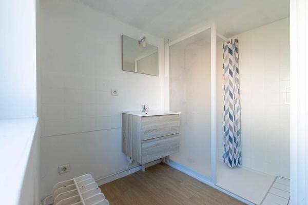 Vente                                                      Maison
                        
                     3 pièces                      71 m2                     à Clermont-Ferrand