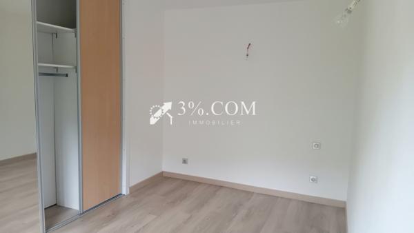 Villa 9 pièce(s) 5 chambre(s) 198 m²