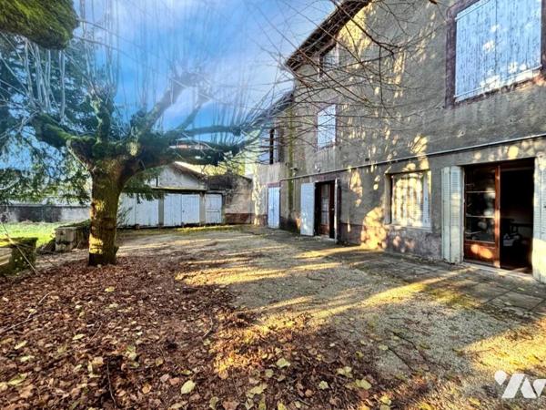 SAINT EGREVE - La Monta - Bâtisse de 1870 à rénover – 273 m² + combles, terrain de 2050 m²